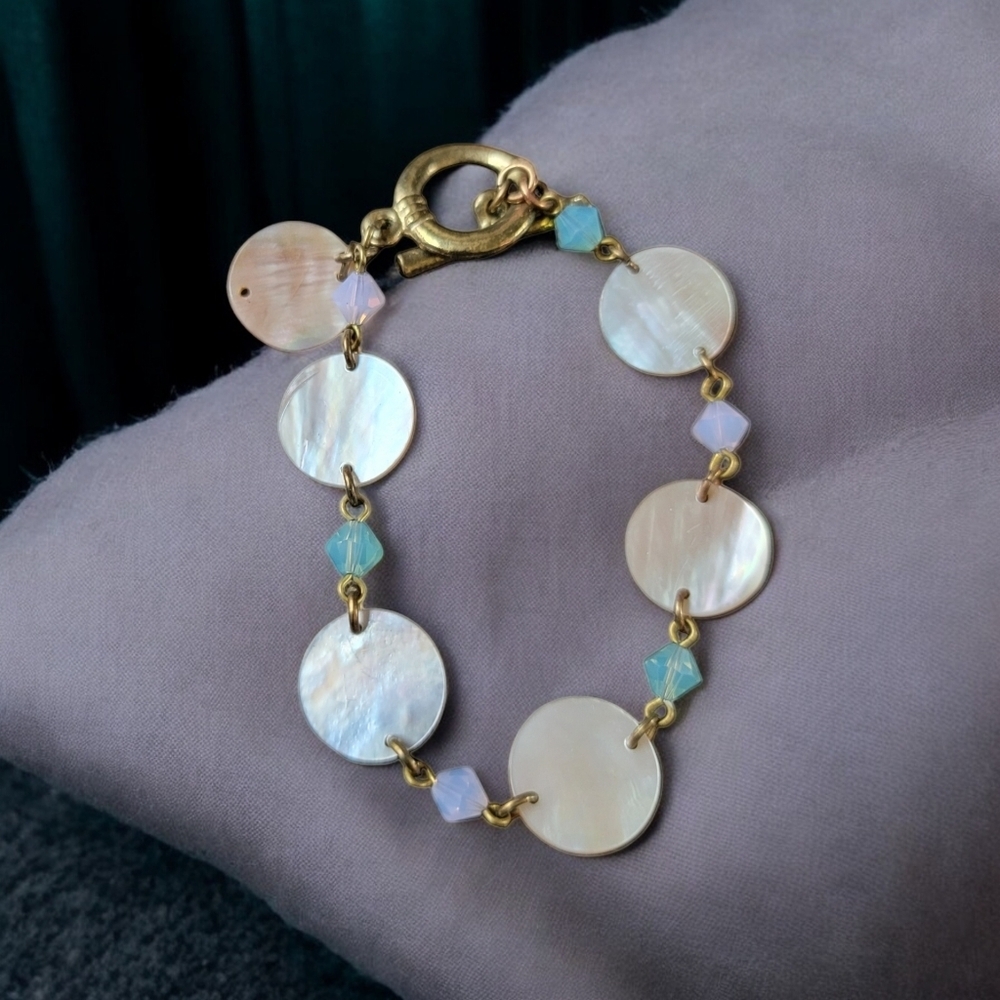 Gold and irredescent shell bracelet